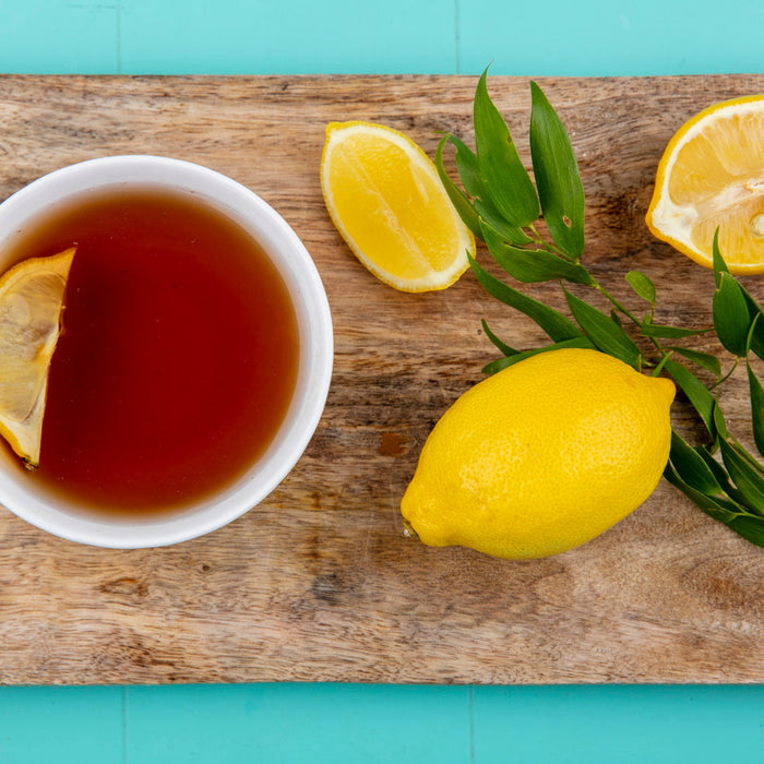 Detox Yourself with Oolong Tea and Fresh Lemon Juice