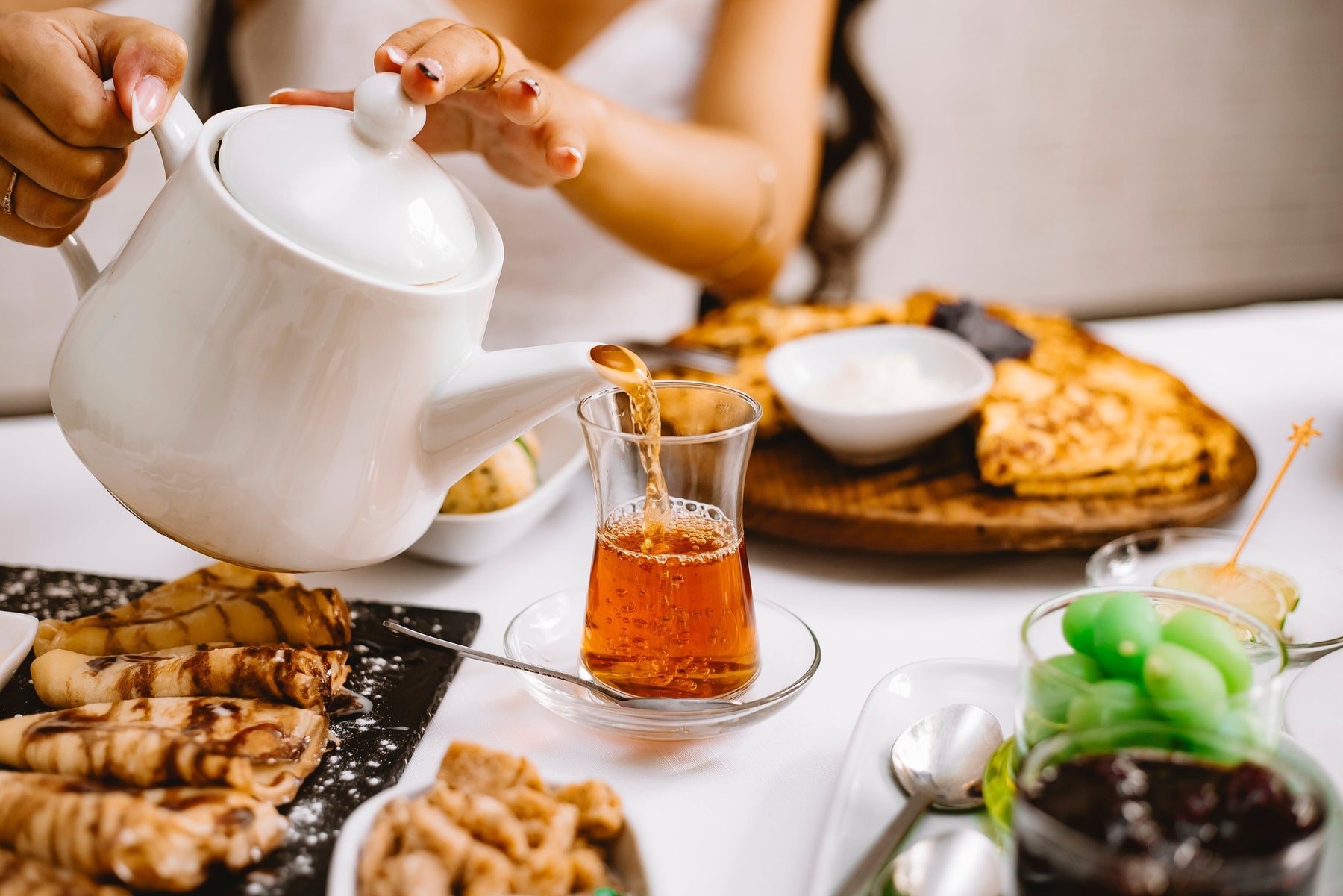 Why English Breakfast Became the World’s Most Famous Morning Tea